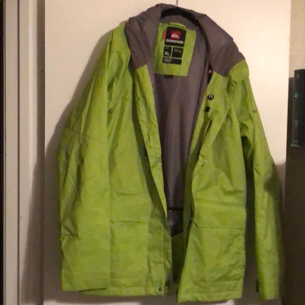 Quick Silver Snowboarding / Snow Ski coat